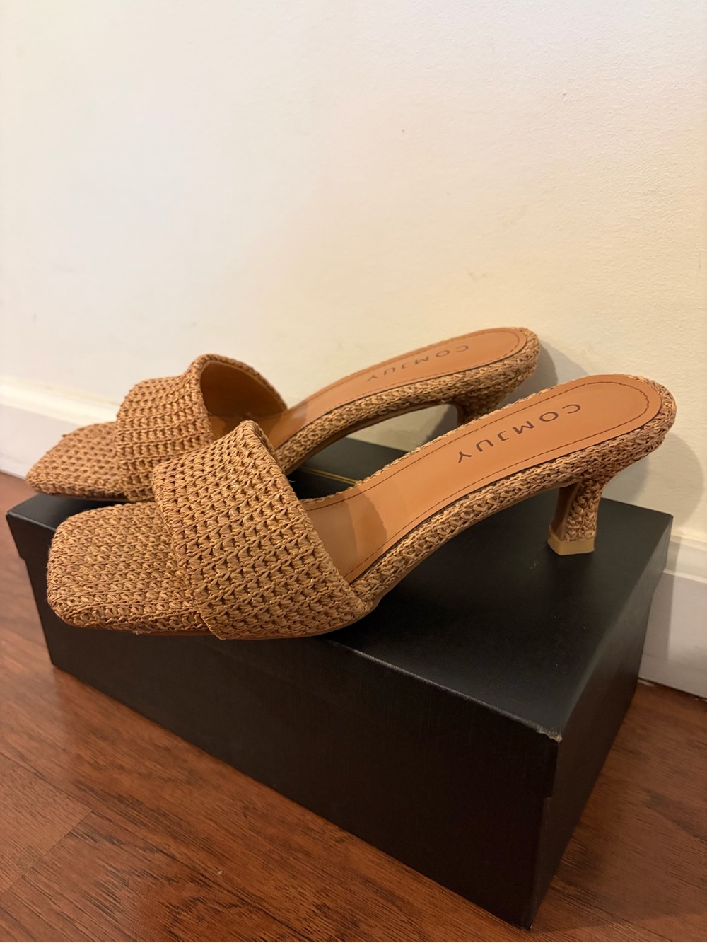 Woven Slide Heel in Tan